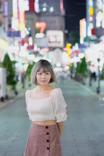 東京出張型デリヘル：写真そのままの可愛い笑顔でお迎えします。